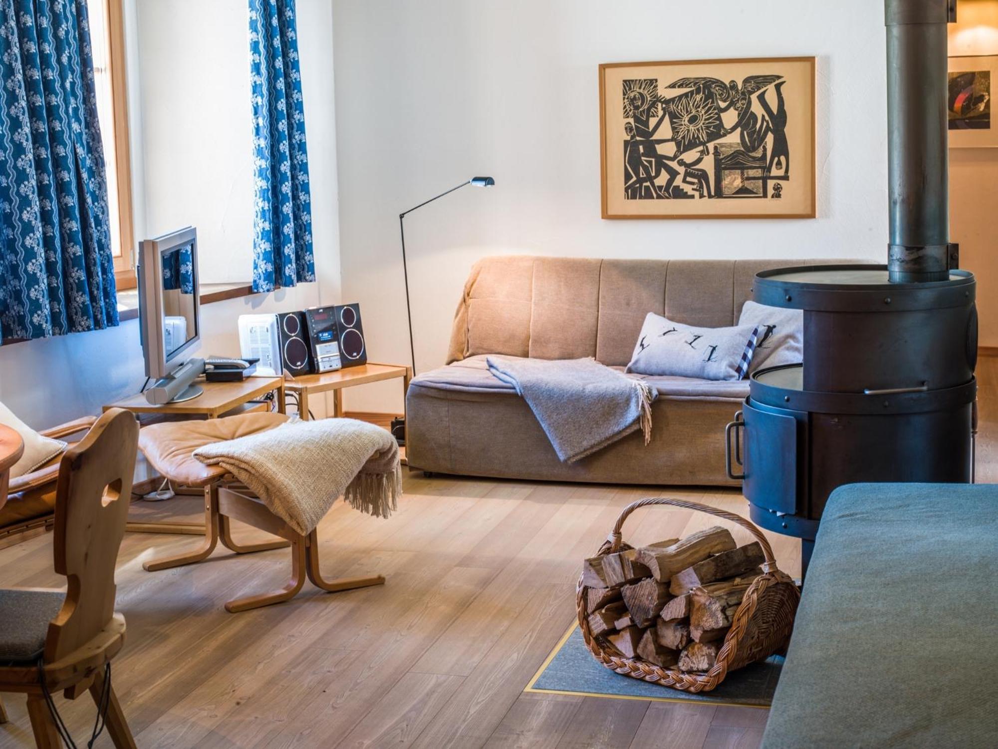 Chesa Michel Apartment Bever Phòng bức ảnh