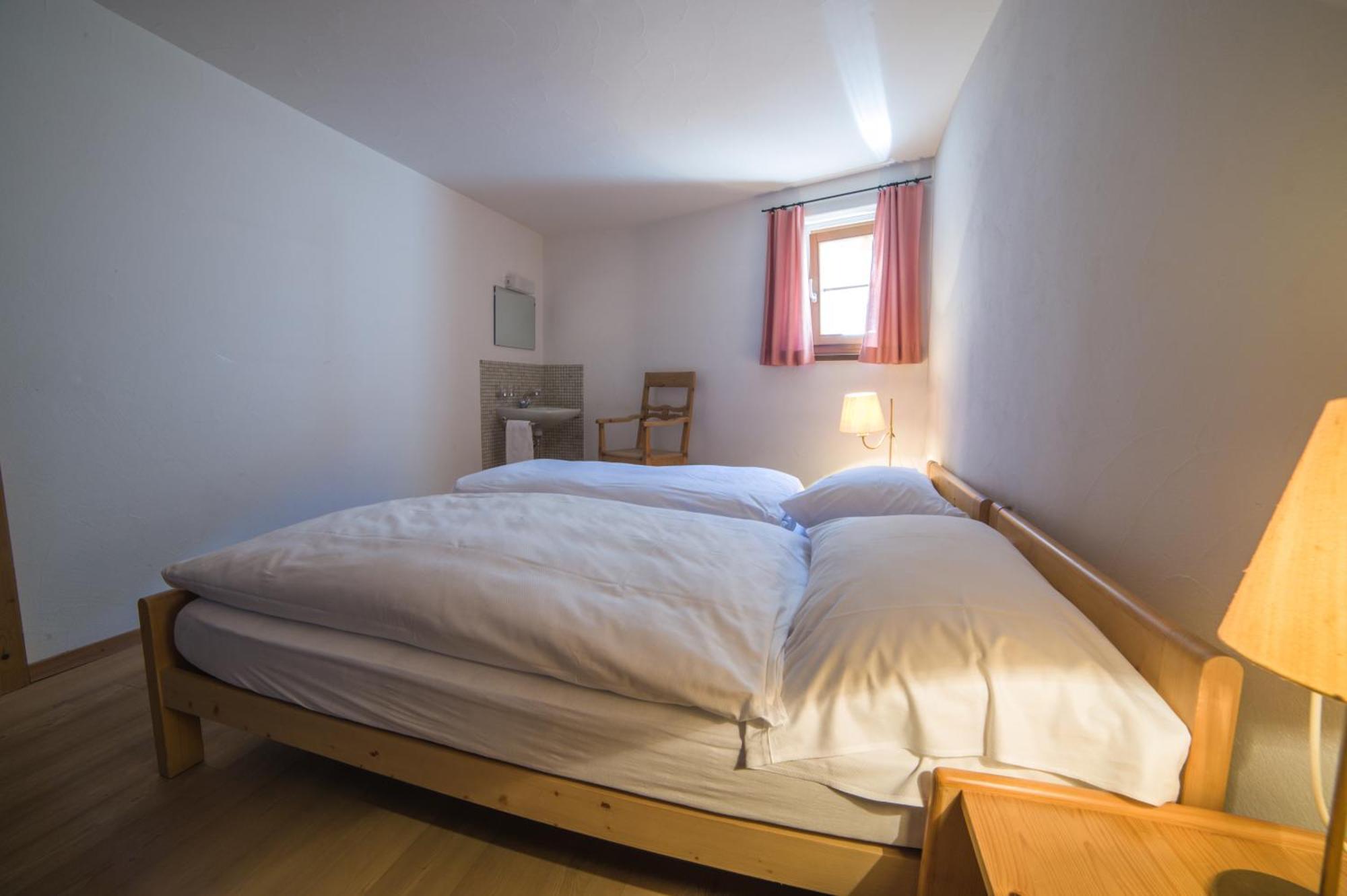 Chesa Michel Apartment Bever Ngoại thất bức ảnh