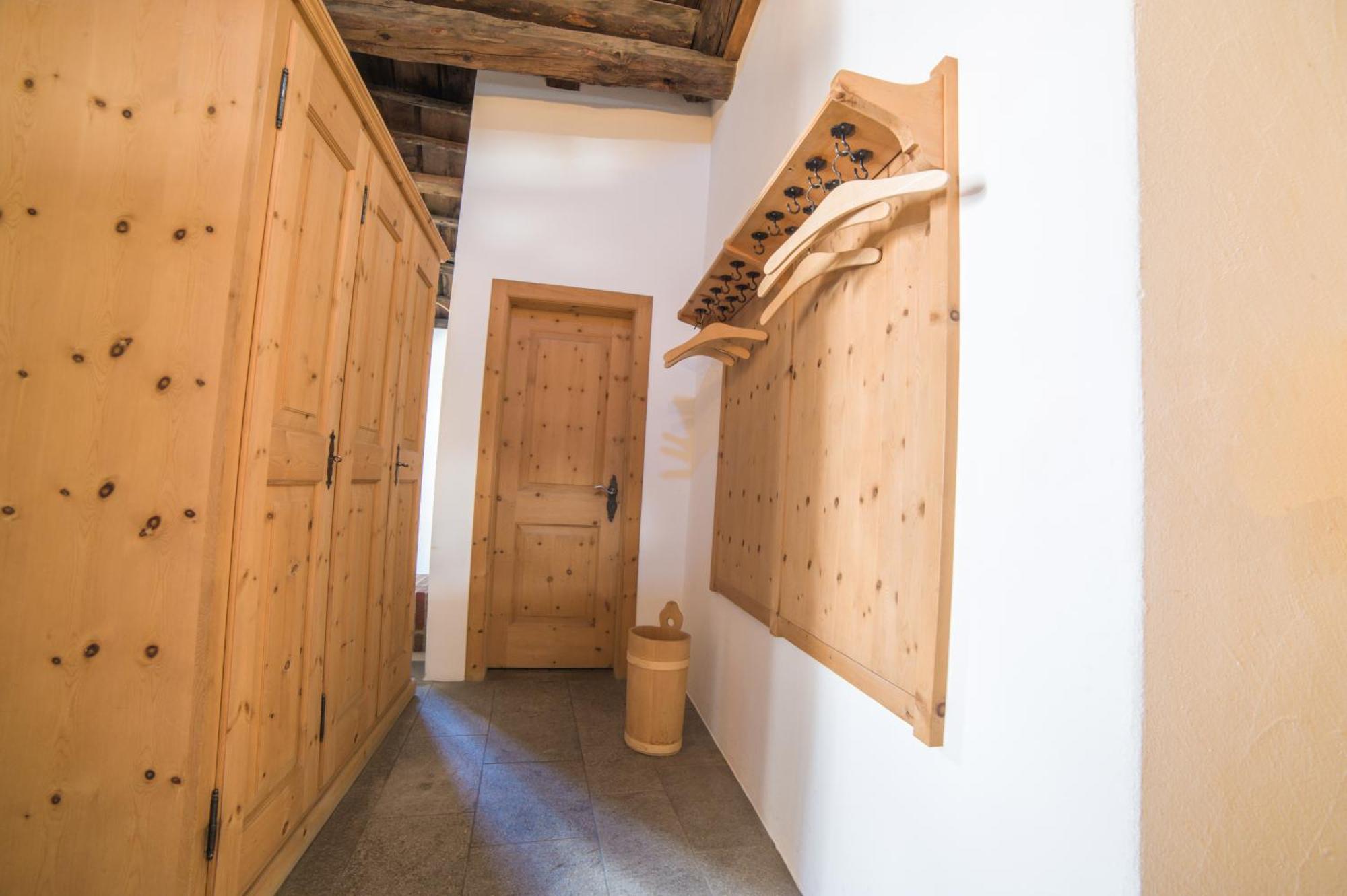 Chesa Michel Apartment Bever Ngoại thất bức ảnh